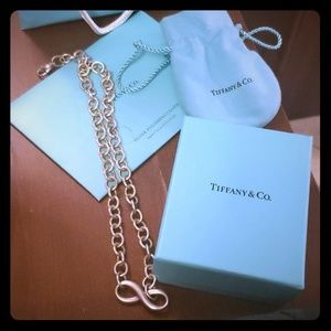 Tiffinay infinity necklace